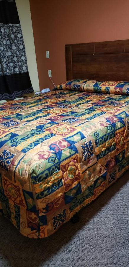 Economy Inn אודסה מראה חיצוני תמונה