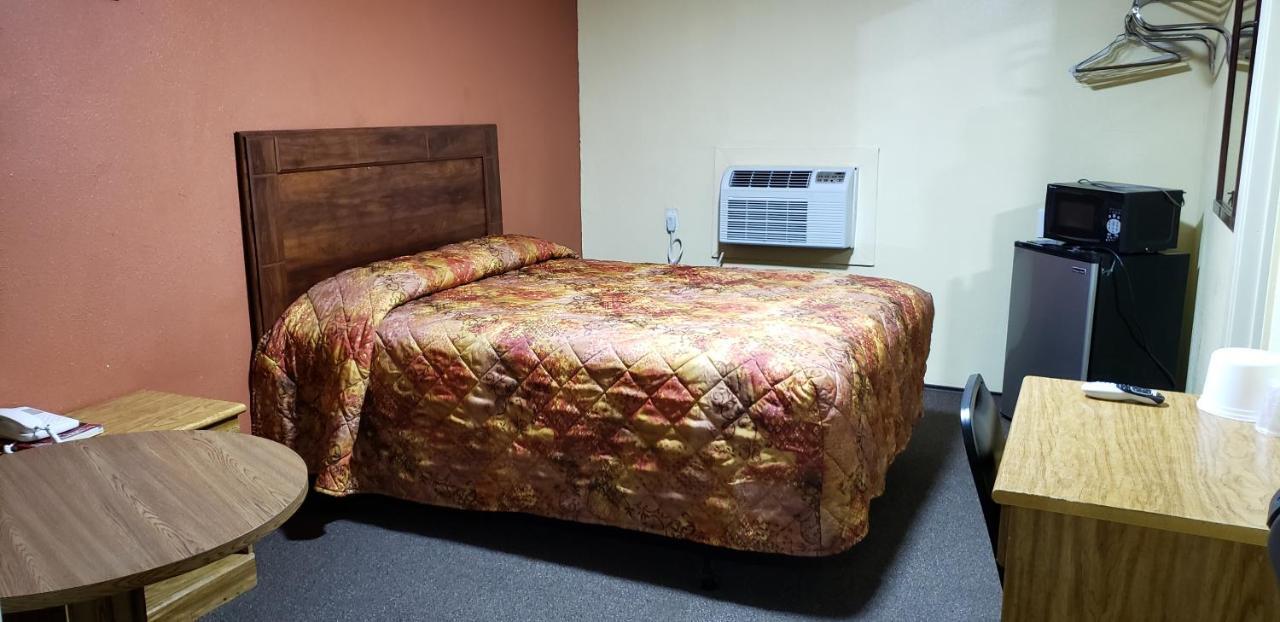 Economy Inn אודסה מראה חיצוני תמונה