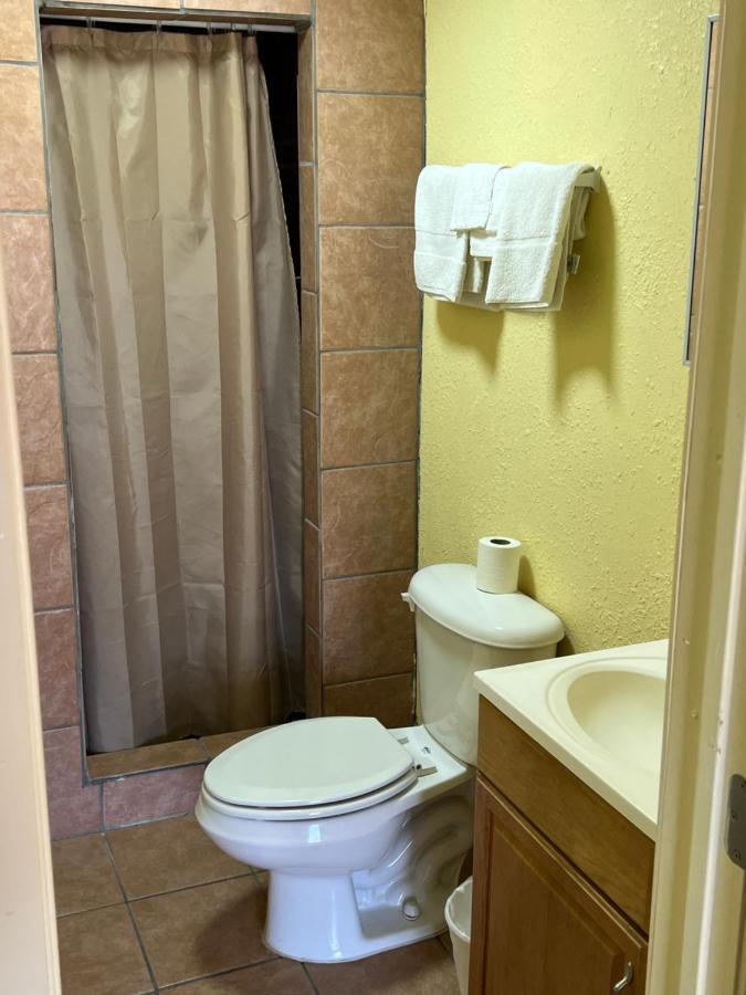 Economy Inn אודסה מראה חיצוני תמונה