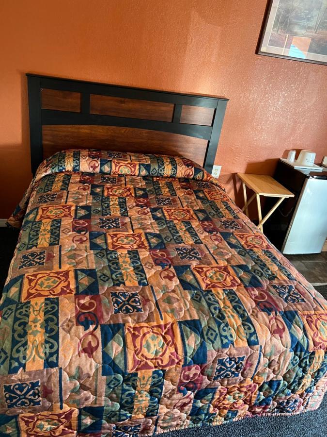 Economy Inn אודסה מראה חיצוני תמונה